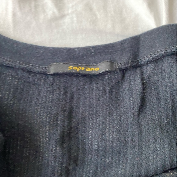 Sheer Knit black long sleeve t-shirt with print - Size Large (fits as a small) - Picture 4 of 5